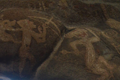 Uno de las rocas ahuecadas, con pictografías de increíble creatividad, ha sido popularmente como "La Sixtina".
