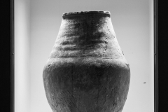 Las colecciones arqueológicas del museo corresponden a vestigios materiales de los pueblos originarios que habitaron la región de Ansenuza. Como esta vasija del siglo XVI.